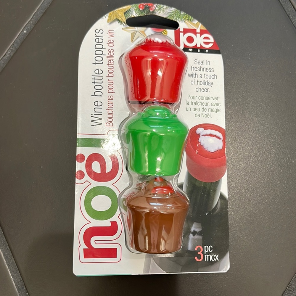 ☀️ 3/$15 ☀️ NWT Wine bottle toppers